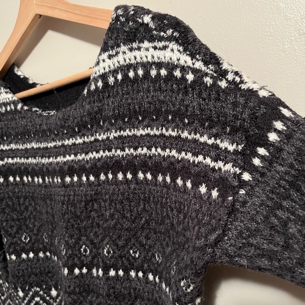 American Eagle Outfitters Isle Soft Sweater - Picture 4 of 8